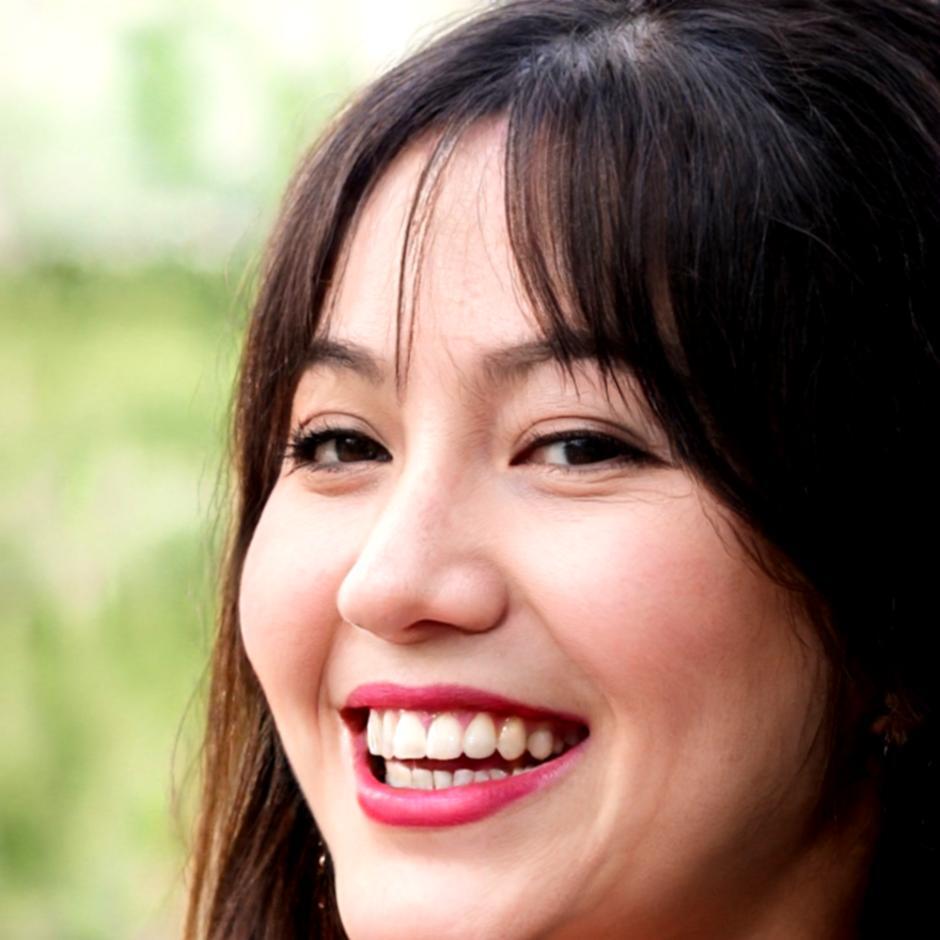 Portraitfoto Dozentin für Präsentationstechnik