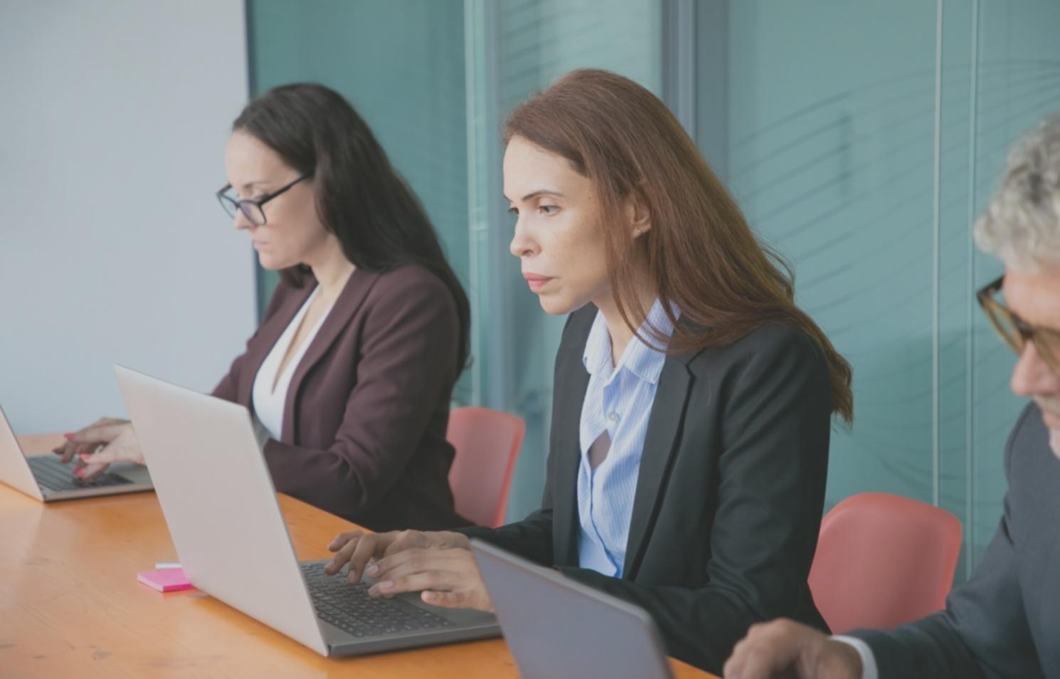 Geschäftliche Analyse und Datenpräsentation